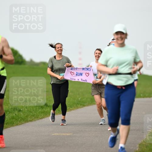 10.05.2026 - 8. Wedeler Halbmarathon Dr. Thomas Lammeyer http://msf.ph/oto/9698039 10.05.2026 11:31:30 Laufen  meine-sportfotos.de