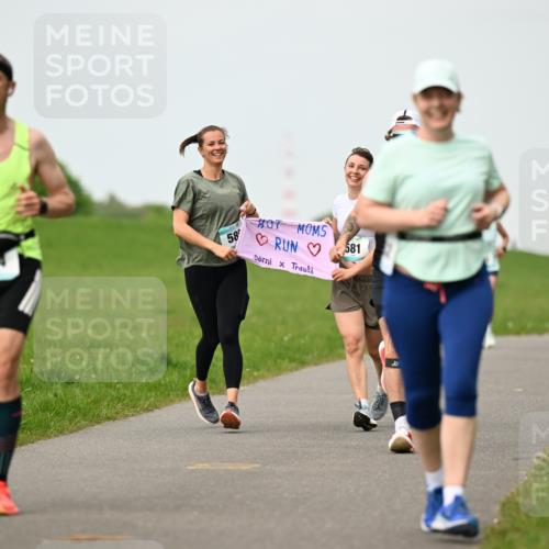 10.05.2026 - 8. Wedeler Halbmarathon Dr. Thomas Lammeyer http://msf.ph/oto/9698040 10.05.2026 11:31:30 Laufen 581 meine-sportfotos.de