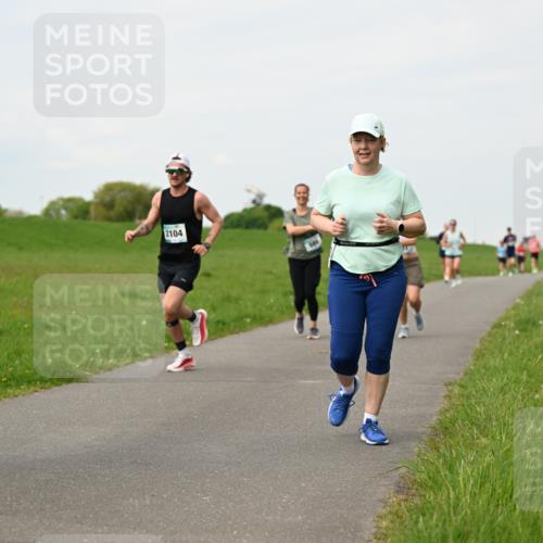 10.05.2026 - 8. Wedeler Halbmarathon Dr. Thomas Lammeyer http://msf.ph/oto/9698051 10.05.2026 11:31:33 Laufen 214, 2104 meine-sportfotos.de