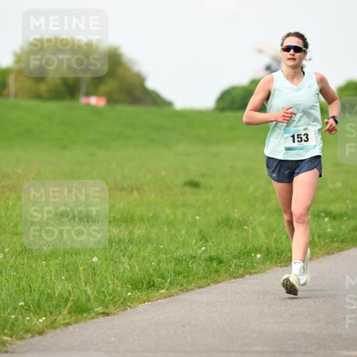 10.05.2026 - 8. Wedeler Halbmarathon Dr. Thomas Lammeyer http://msf.ph/oto/9698092 10.05.2026 11:31:42 Laufen 153, 128 meine-sportfotos.de