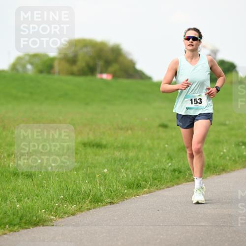 10.05.2026 - 8. Wedeler Halbmarathon Dr. Thomas Lammeyer http://msf.ph/oto/9698095 10.05.2026 11:31:42 Laufen 153, 128, 129 meine-sportfotos.de