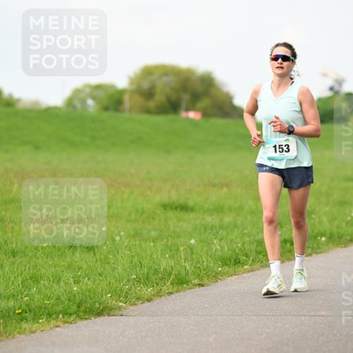 10.05.2026 - 8. Wedeler Halbmarathon Dr. Thomas Lammeyer http://msf.ph/oto/9698100 10.05.2026 11:31:43 Laufen 153, 128 meine-sportfotos.de