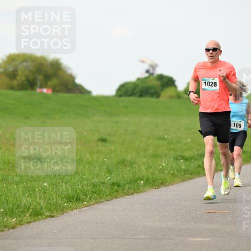 10.05.2026 - 8. Wedeler Halbmarathon Dr. Thomas Lammeyer http://msf.ph/oto/9698145 10.05.2026 11:31:51 Laufen 1028, 109 meine-sportfotos.de