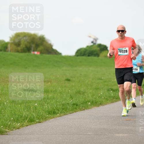 10.05.2026 - 8. Wedeler Halbmarathon Dr. Thomas Lammeyer http://msf.ph/oto/9698146 10.05.2026 11:31:51 Laufen 1028, 109 meine-sportfotos.de