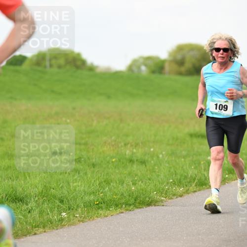 10.05.2026 - 8. Wedeler Halbmarathon Dr. Thomas Lammeyer http://msf.ph/oto/9698164 10.05.2026 11:31:55 Laufen 109 meine-sportfotos.de