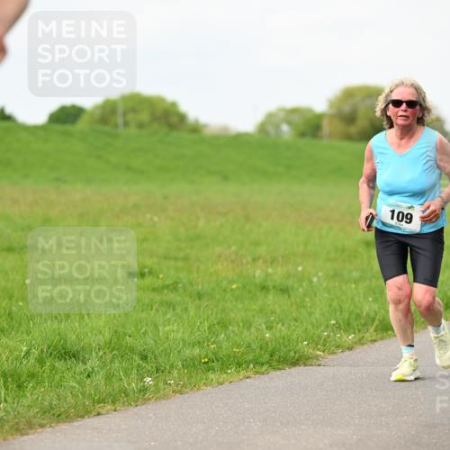 10.05.2026 - 8. Wedeler Halbmarathon Dr. Thomas Lammeyer http://msf.ph/oto/9698165 10.05.2026 11:31:55 Laufen 109 meine-sportfotos.de