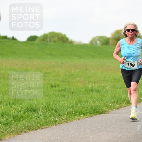 10.05.2026 - 8. Wedeler Halbmarathon Dr. Thomas Lammeyer http://msf.ph/oto/9698166 10.05.2026 11:31:55 Laufen 109 meine-sportfotos.de
