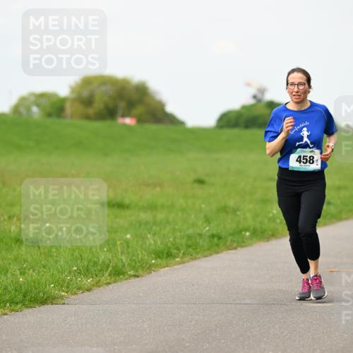 10.05.2026 - 8. Wedeler Halbmarathon Dr. Thomas Lammeyer http://msf.ph/oto/9698214 10.05.2026 11:32:09 Laufen 458 meine-sportfotos.de