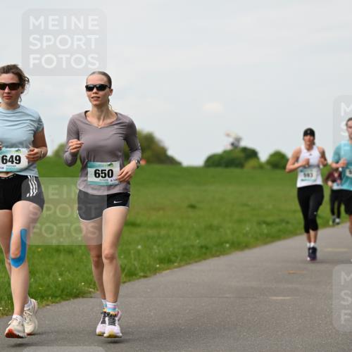 10.05.2026 - 8. Wedeler Halbmarathon Dr. Thomas Lammeyer http://msf.ph/oto/9698318 10.05.2026 11:32:29 Laufen 136, 649, 650, 139, 583 meine-sportfotos.de