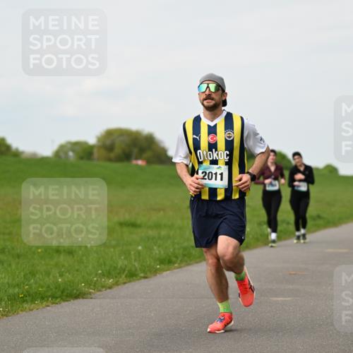 10.05.2026 - 8. Wedeler Halbmarathon Dr. Thomas Lammeyer http://msf.ph/oto/9698345 10.05.2026 11:32:33 Laufen 2011 meine-sportfotos.de