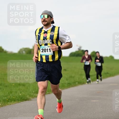 10.05.2026 - 8. Wedeler Halbmarathon Dr. Thomas Lammeyer http://msf.ph/oto/9698349 10.05.2026 11:32:33 Laufen 2011 meine-sportfotos.de