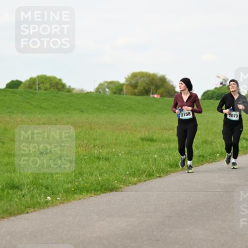 10.05.2026 - 8. Wedeler Halbmarathon Dr. Thomas Lammeyer http://msf.ph/oto/9698357 10.05.2026 11:32:36 Laufen 2158, 2073 meine-sportfotos.de
