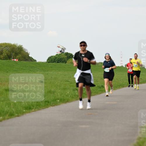 10.05.2026 - 8. Wedeler Halbmarathon Dr. Thomas Lammeyer http://msf.ph/oto/9698379 10.05.2026 11:32:42 Laufen 1048 meine-sportfotos.de