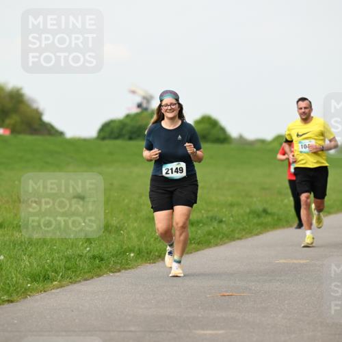 10.05.2026 - 8. Wedeler Halbmarathon Dr. Thomas Lammeyer http://msf.ph/oto/9698387 10.05.2026 11:32:46 Laufen 2149, 104 meine-sportfotos.de