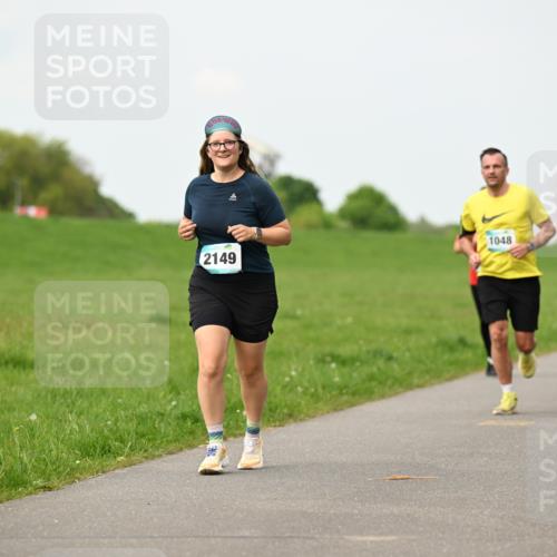 10.05.2026 - 8. Wedeler Halbmarathon Dr. Thomas Lammeyer http://msf.ph/oto/9698393 10.05.2026 11:32:46 Laufen 1048, 2149 meine-sportfotos.de
