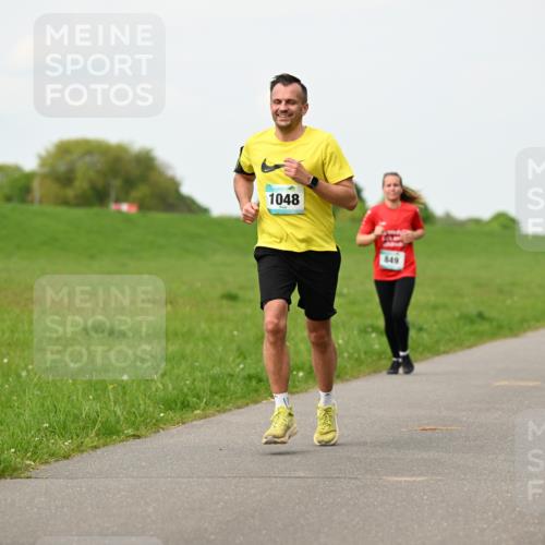 10.05.2026 - 8. Wedeler Halbmarathon Dr. Thomas Lammeyer http://msf.ph/oto/9698406 10.05.2026 11:32:49 Laufen 1048, 849 meine-sportfotos.de