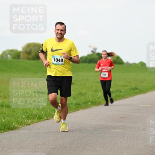 10.05.2026 - 8. Wedeler Halbmarathon Dr. Thomas Lammeyer http://msf.ph/oto/9698411 10.05.2026 11:32:50 Laufen 1048, 849 meine-sportfotos.de