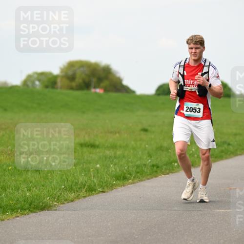 10.05.2026 - 8. Wedeler Halbmarathon Dr. Thomas Lammeyer http://msf.ph/oto/9698429 10.05.2026 11:32:59 Laufen 2053 meine-sportfotos.de