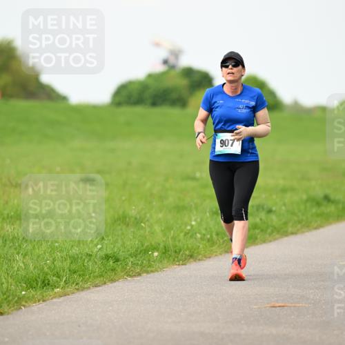 10.05.2026 - 8. Wedeler Halbmarathon Dr. Thomas Lammeyer http://msf.ph/oto/9698473 10.05.2026 11:33:11 Laufen 9077 meine-sportfotos.de