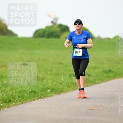 10.05.2026 - 8. Wedeler Halbmarathon Dr. Thomas Lammeyer http://msf.ph/oto/9698474 10.05.2026 11:33:11 Laufen 907 meine-sportfotos.de