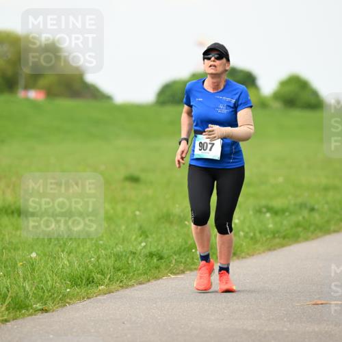 10.05.2026 - 8. Wedeler Halbmarathon Dr. Thomas Lammeyer http://msf.ph/oto/9698481 10.05.2026 11:33:12 Laufen 907 meine-sportfotos.de