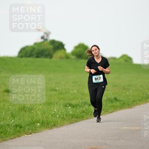 10.05.2026 - 8. Wedeler Halbmarathon Dr. Thomas Lammeyer http://msf.ph/oto/9698495 10.05.2026 11:33:17 Laufen 917 meine-sportfotos.de