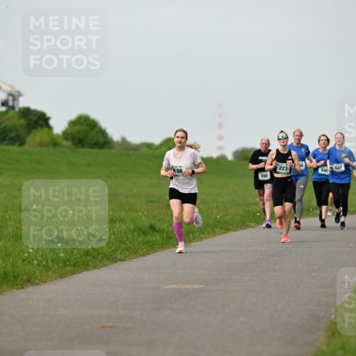 10.05.2026 - 8. Wedeler Halbmarathon Dr. Thomas Lammeyer http://msf.ph/oto/9698511 10.05.2026 11:33:25 Laufen 223, 647, 453, 648, 108, 998 meine-sportfotos.de
