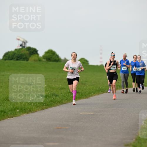 10.05.2026 - 8. Wedeler Halbmarathon Dr. Thomas Lammeyer http://msf.ph/oto/9698516 10.05.2026 11:33:26 Laufen 223, 646, 647 meine-sportfotos.de