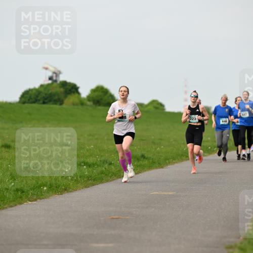 10.05.2026 - 8. Wedeler Halbmarathon Dr. Thomas Lammeyer http://msf.ph/oto/9698520 10.05.2026 11:33:26 Laufen 647, 223, 646, 453 meine-sportfotos.de