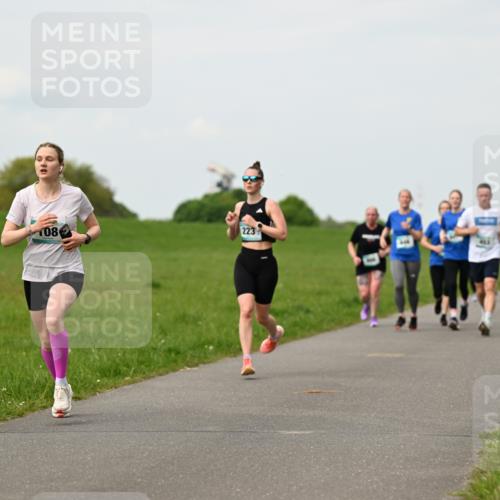 10.05.2026 - 8. Wedeler Halbmarathon Dr. Thomas Lammeyer http://msf.ph/oto/9698542 10.05.2026 11:33:30 Laufen 223 meine-sportfotos.de