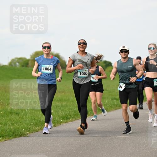 10.05.2026 - 8. Wedeler Halbmarathon Dr. Thomas Lammeyer http://msf.ph/oto/9698610 10.05.2026 11:33:42 Laufen 1004, 1005, 770 meine-sportfotos.de