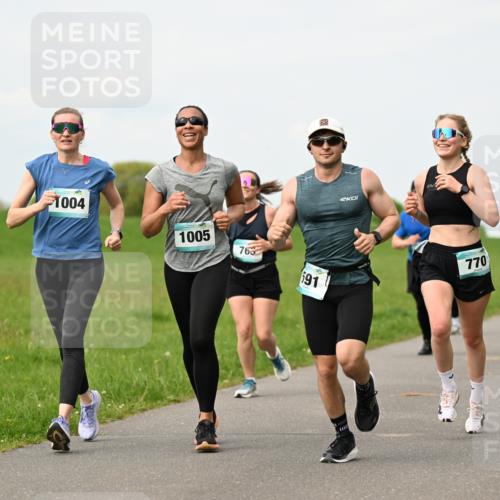 10.05.2026 - 8. Wedeler Halbmarathon Dr. Thomas Lammeyer http://msf.ph/oto/9698615 10.05.2026 11:33:42 Laufen 1004, 1005, 763, 591, 770 meine-sportfotos.de