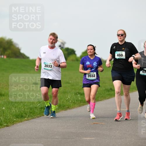10.05.2026 - 8. Wedeler Halbmarathon Dr. Thomas Lammeyer http://msf.ph/oto/9698737 10.05.2026 11:34:12 Laufen 2033, 2032, 460, 455 meine-sportfotos.de