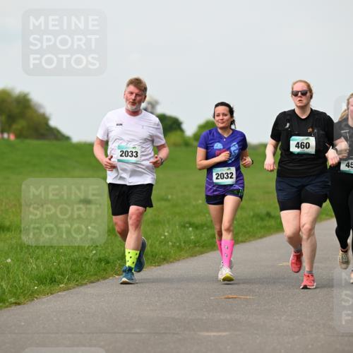 10.05.2026 - 8. Wedeler Halbmarathon Dr. Thomas Lammeyer http://msf.ph/oto/9698740 10.05.2026 11:34:12 Laufen 2033, 2032, 460, 459 meine-sportfotos.de