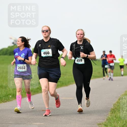 10.05.2026 - 8. Wedeler Halbmarathon Dr. Thomas Lammeyer http://msf.ph/oto/9698742 10.05.2026 11:34:13 Laufen 2033, 2032, 460, 459 meine-sportfotos.de