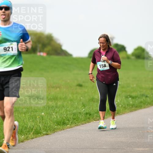 10.05.2026 - 8. Wedeler Halbmarathon Dr. Thomas Lammeyer http://msf.ph/oto/9698812 10.05.2026 11:34:36 Laufen 921, 158, 106 meine-sportfotos.de