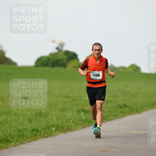 10.05.2026 - 8. Wedeler Halbmarathon Dr. Thomas Lammeyer http://msf.ph/oto/9698823 10.05.2026 11:34:38 Laufen 106 meine-sportfotos.de
