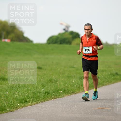 10.05.2026 - 8. Wedeler Halbmarathon Dr. Thomas Lammeyer http://msf.ph/oto/9698824 10.05.2026 11:34:39 Laufen 106 meine-sportfotos.de