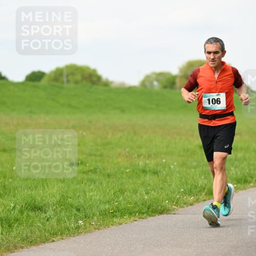 10.05.2026 - 8. Wedeler Halbmarathon Dr. Thomas Lammeyer http://msf.ph/oto/9698842 10.05.2026 11:34:41 Laufen 106 meine-sportfotos.de