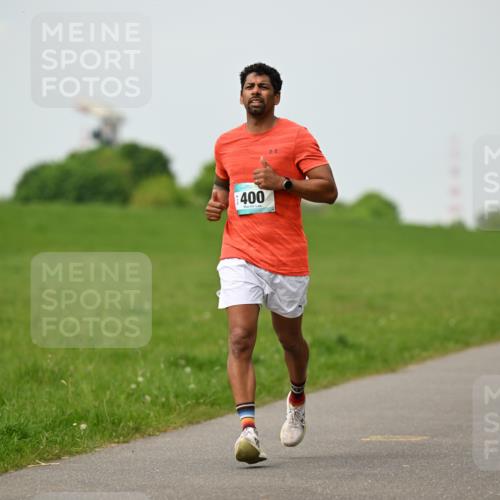 10.05.2026 - 8. Wedeler Halbmarathon Dr. Thomas Lammeyer http://msf.ph/oto/9698844 10.05.2026 11:34:53 Laufen 400 meine-sportfotos.de