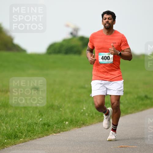 10.05.2026 - 8. Wedeler Halbmarathon Dr. Thomas Lammeyer http://msf.ph/oto/9698848 10.05.2026 11:34:54 Laufen 400 meine-sportfotos.de