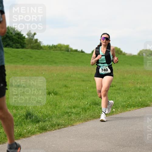 10.05.2026 - 8. Wedeler Halbmarathon Dr. Thomas Lammeyer http://msf.ph/oto/9698910 10.05.2026 11:35:10 Laufen 888, 740 meine-sportfotos.de