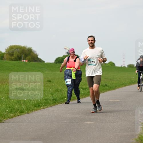 10.05.2026 - 8. Wedeler Halbmarathon Dr. Thomas Lammeyer http://msf.ph/oto/9698917 10.05.2026 11:35:12 Laufen 984, 973 meine-sportfotos.de