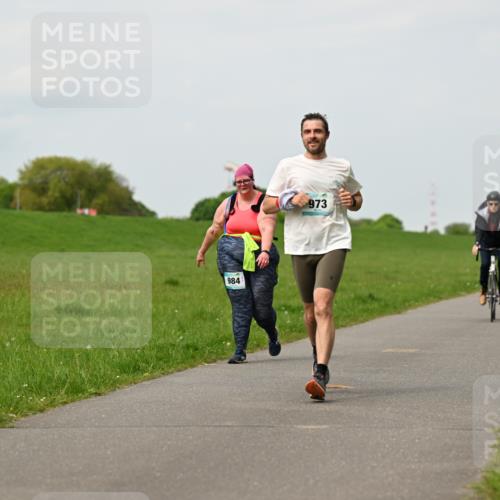 10.05.2026 - 8. Wedeler Halbmarathon Dr. Thomas Lammeyer http://msf.ph/oto/9698918 10.05.2026 11:35:12 Laufen 984, 973 meine-sportfotos.de