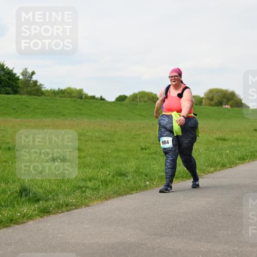 10.05.2026 - 8. Wedeler Halbmarathon Dr. Thomas Lammeyer http://msf.ph/oto/9698944 10.05.2026 11:35:18 Laufen 984 meine-sportfotos.de