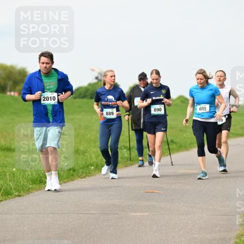 10.05.2026 - 8. Wedeler Halbmarathon Dr. Thomas Lammeyer http://msf.ph/oto/9698971 10.05.2026 11:35:35 Laufen 2010, 890, 605, 889 meine-sportfotos.de