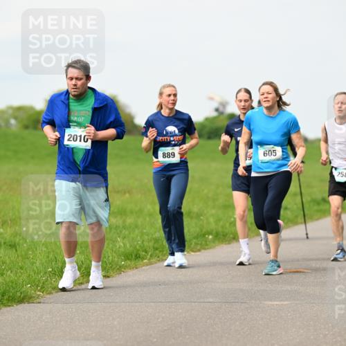 10.05.2026 - 8. Wedeler Halbmarathon Dr. Thomas Lammeyer http://msf.ph/oto/9698977 10.05.2026 11:35:36 Laufen 2025, 2010, 889, 605, 258 meine-sportfotos.de