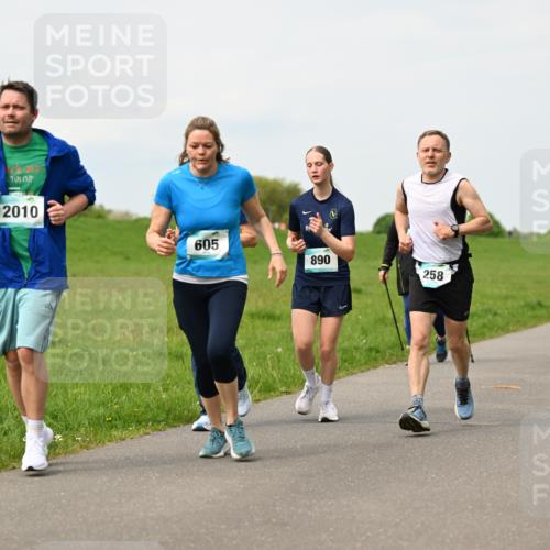 10.05.2026 - 8. Wedeler Halbmarathon Dr. Thomas Lammeyer http://msf.ph/oto/9698986 10.05.2026 11:35:38 Laufen 2010, 605, 890, 258 meine-sportfotos.de