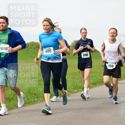 10.05.2026 - 8. Wedeler Halbmarathon Dr. Thomas Lammeyer http://msf.ph/oto/9698989 10.05.2026 11:35:38 Laufen 2010, 605, 890, 258 meine-sportfotos.de
