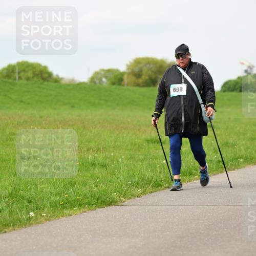 10.05.2026 - 8. Wedeler Halbmarathon Dr. Thomas Lammeyer http://msf.ph/oto/9698999 10.05.2026 11:35:41 Laufen 698 meine-sportfotos.de